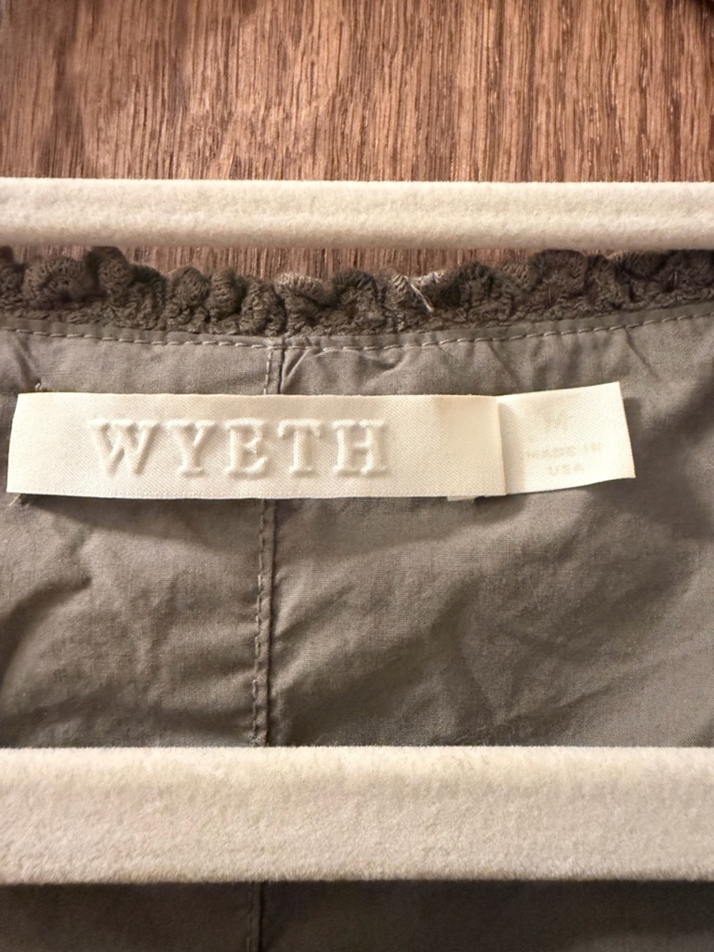 Wyeth by Todd Magill Olive Green Button-Front Sleeveless Top - Picture 3 of 5